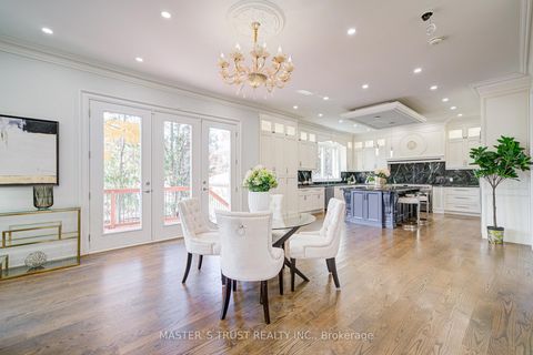 Photo 11 at 36 Sussex Avenue, Crosby, Richmond Hill