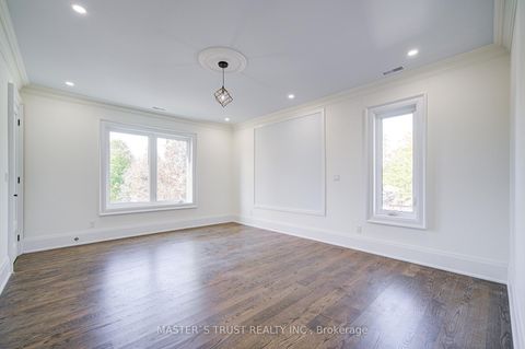 Photo 27 at 36 Sussex Avenue, Crosby, Richmond Hill