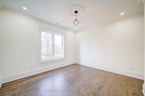 Photo 32 at 36 Sussex Avenue, Crosby, Richmond Hill