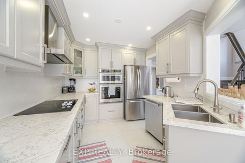 Photo 21 at 10 Seton Park Road, Flemingdon Park, Toronto