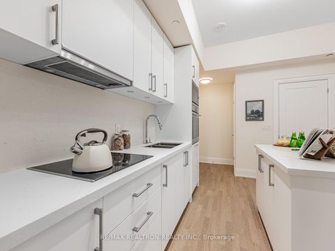 Photo 6 at 1801 - 88 Cumberland Street, Annex, Toronto