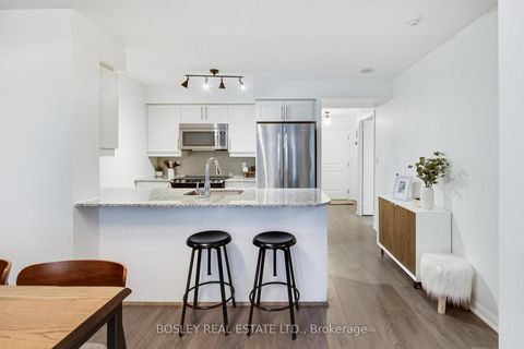 Photo 6 at 616 - 35 Bastion Street, Niagara, Toronto