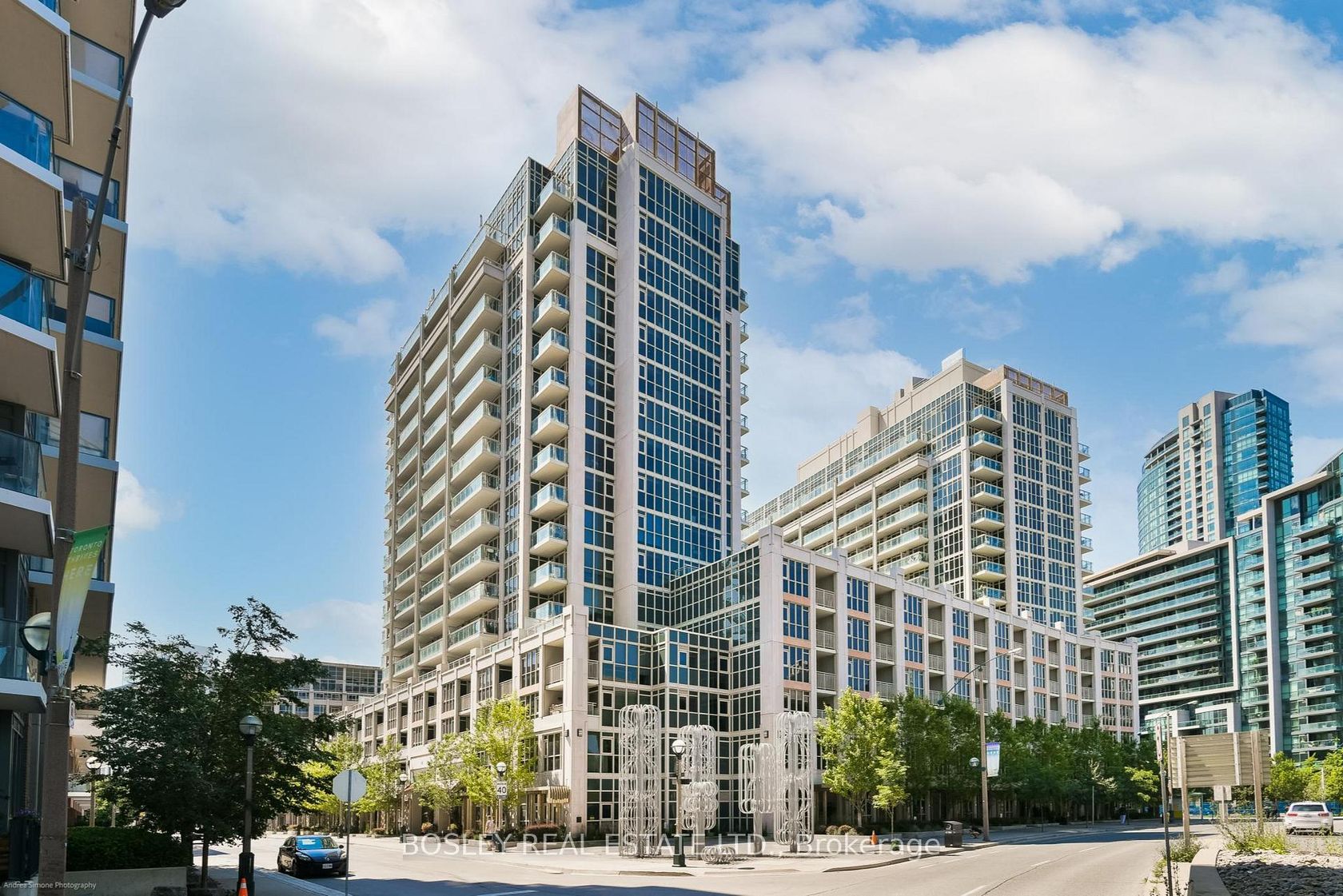 616 - 35 Bastion Street, Niagara, Toronto 