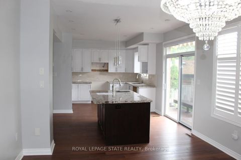 Photo 4 at 2128 Blackforest Crescent, WM Westmount, Oakville