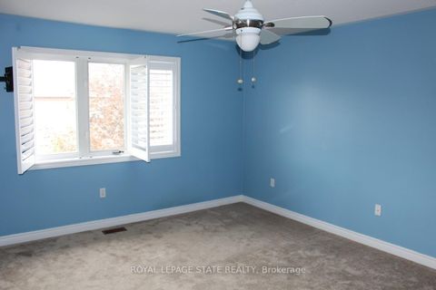 Photo 8 at 2128 Blackforest Crescent, WM Westmount, Oakville