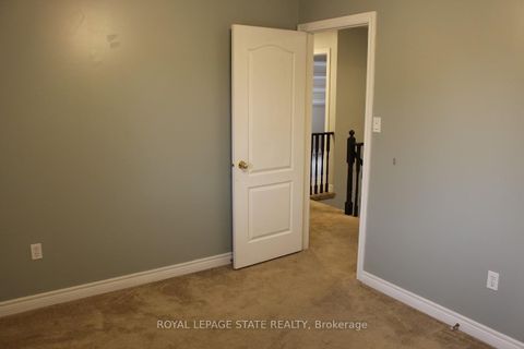 Photo 13 at 2128 Blackforest Crescent, WM Westmount, Oakville