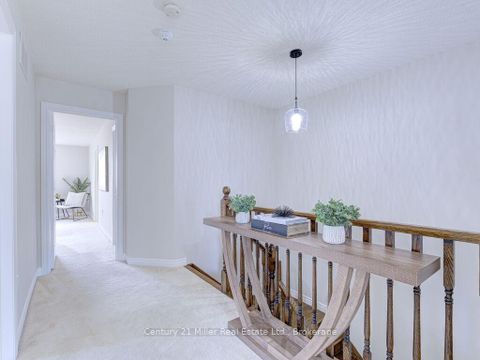 Photo 27 at 2092 Redstone Crescent, WM Westmount, Oakville