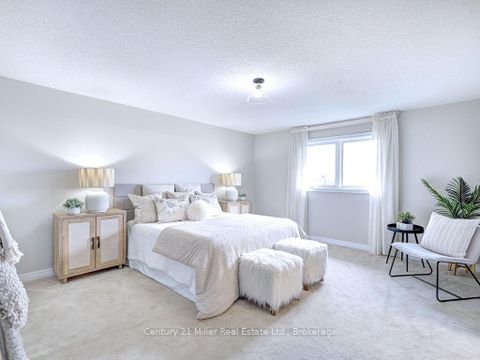 Photo 28 at 2092 Redstone Crescent, WM Westmount, Oakville