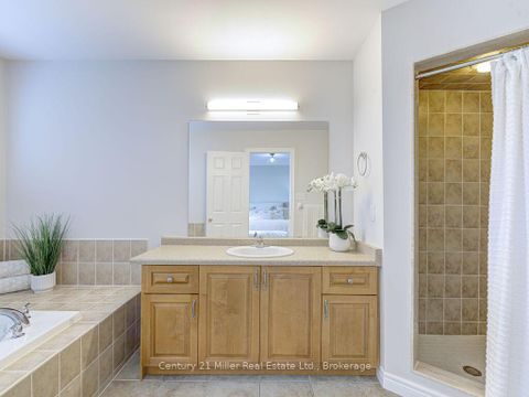 Photo 31 at 2092 Redstone Crescent, WM Westmount, Oakville