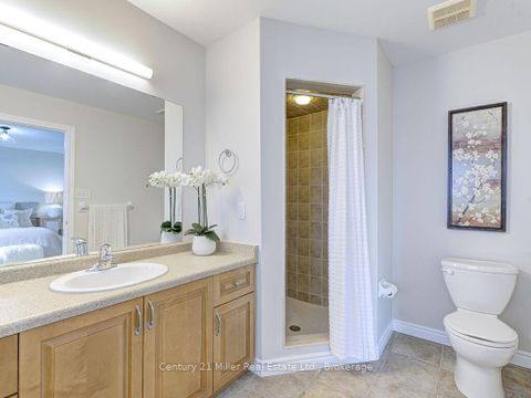 Photo 32 at 2092 Redstone Crescent, WM Westmount, Oakville