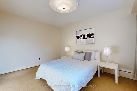 Photo 13 at 110 Shaver Avenue N, City Centre West, Toronto