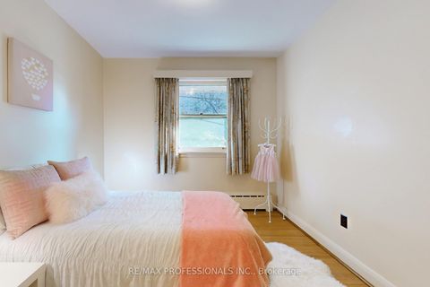 Photo 15 at 110 Shaver Avenue N, City Centre West, Toronto