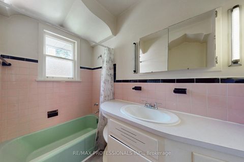 Photo 20 at 110 Shaver Avenue N, City Centre West, Toronto