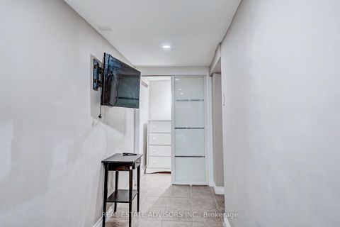 Photo 9 at 1228 Jane Street N, Mount Dennis, Toronto