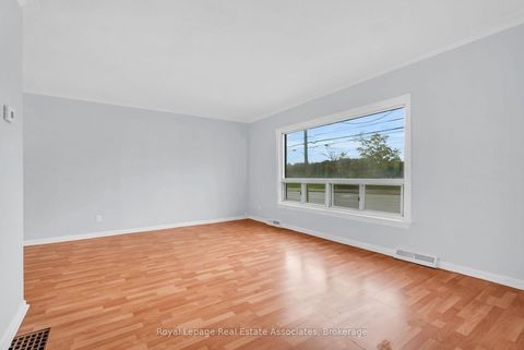 Photo 6 at 3032 Keele Street, CFB, Toronto