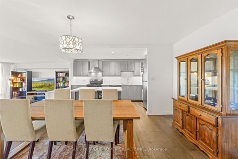 Photo 4 at 1001 - 270 Scarlett Road, Smythe, Toronto