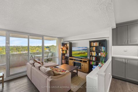 Photo 12 at 1001 - 270 Scarlett Road, Smythe, Toronto