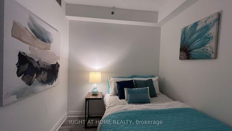 Photo 21 at 814 - 520 Steeles Avenue W, Yorkhill, Vaughan