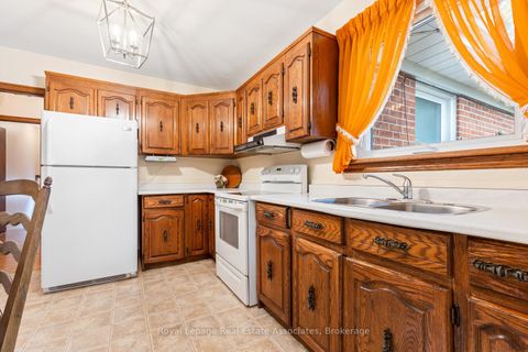 Photo 10 at 67 Breadner Drive, Richview, Toronto