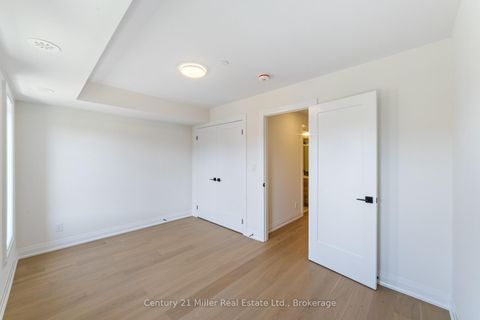 Photo 20 at 52 - 2150 Trafalgar Road, RO River Oaks, Oakville