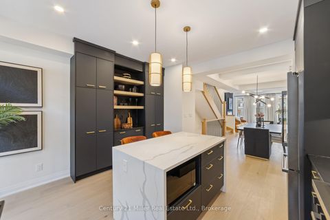 Photo 11 at 30 - 280 Melody Common, RO River Oaks, Oakville