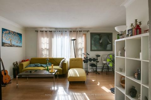 Photo 5 at 336 Hillcrest Avenue, Willowdale East, Toronto