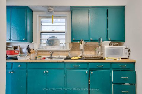 Photo 11 at 336 Hillcrest Avenue, Willowdale East, Toronto