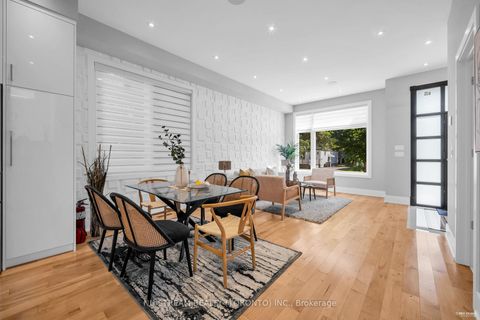 Photo 2 at 4 Westbourne Avenue, Birchmount, Toronto