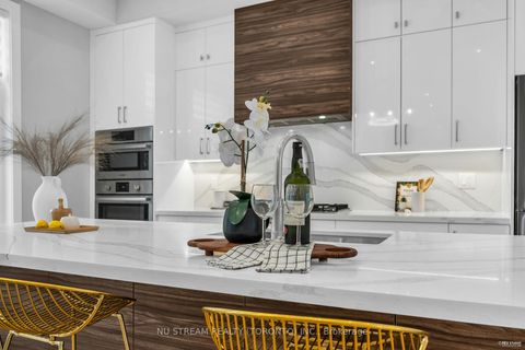 Photo 10 at 4 Westbourne Avenue, Birchmount, Toronto