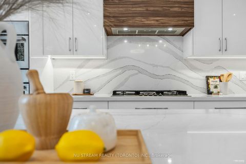 Photo 11 at 4 Westbourne Avenue, Birchmount, Toronto