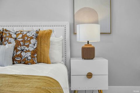 Photo 16 at 4 Westbourne Avenue, Birchmount, Toronto