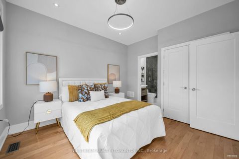 Photo 31 at 4 Westbourne Avenue, Birchmount, Toronto