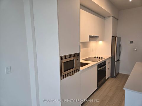 Photo 5 at 102 - 3075 Trafalgar Road, JM Joshua Meadows, Oakville