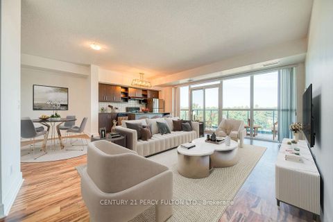 Photo 10 at 504 - 35 Brian Peck Crescent, Thorncliffe Park, Toronto