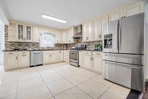 Photo 11 at 51 Briggs Avenue, Doncrest, Richmond Hill