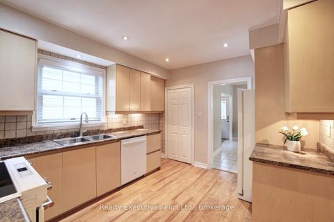 Photo 14 at 322 Pine Avenue, OO Old Oakville, Oakville