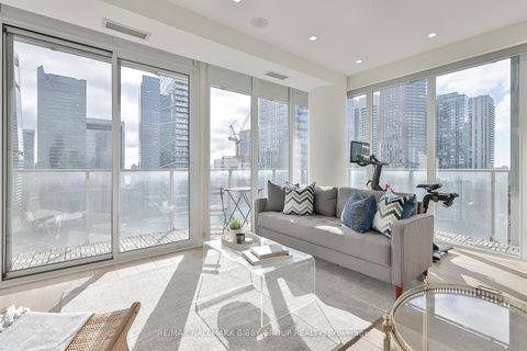 Photo 4 at 2303 - 126 Simcoe Street, Waterfront Communities C1, Toronto