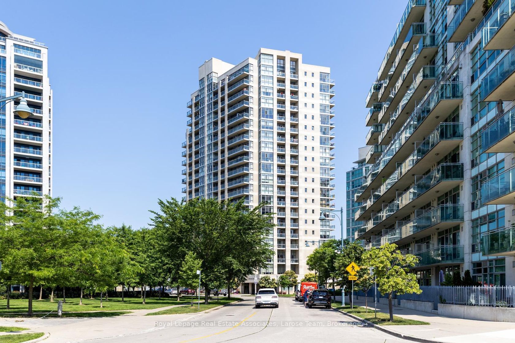 1607 - 3 Marine Parade Drive, Mimico, Toronto 