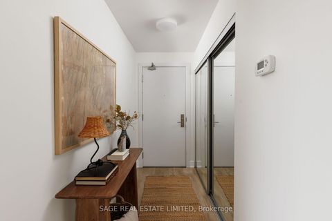 Photo 2 at 1512 - 318 Richmond Street W, Waterfront Communities C1, Toronto