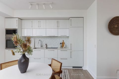 Photo 10 at 1512 - 318 Richmond Street W, Waterfront Communities C1, Toronto