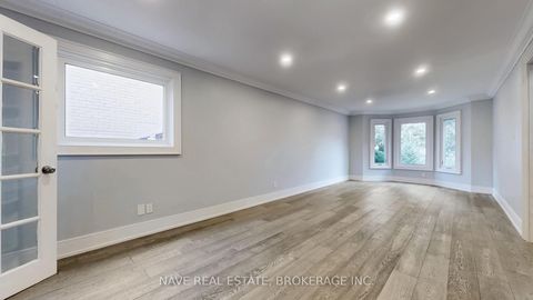 Photo 4 at 9 Tollbar Court, Westbrook, Richmond Hill