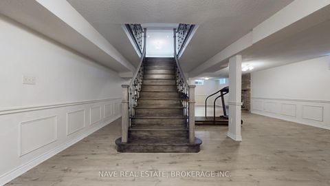 Photo 33 at 9 Tollbar Court, Westbrook, Richmond Hill