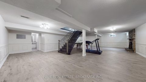 Photo 35 at 9 Tollbar Court, Westbrook, Richmond Hill