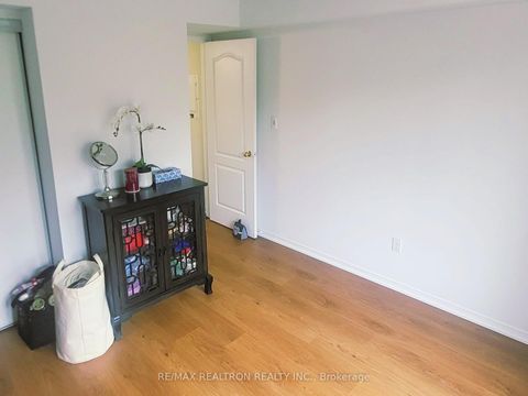 Photo 17 at 36 - 651 B Warden Avenue, Birchmount, Toronto