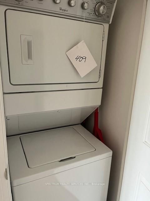 Photo 7 at 409 - 2800 KEELE Street, CFB, Toronto