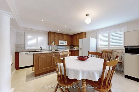 Photo 21 at 25 Little Natalie Court, Patterson, Vaughan