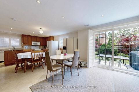 Photo 22 at 25 Little Natalie Court, Patterson, Vaughan