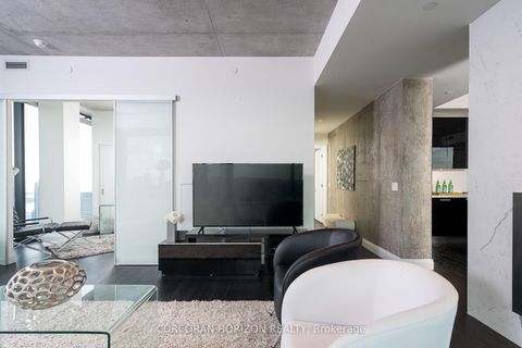Photo 8 at 4601 - 224 King Street W, Waterfront Communities C1, Toronto