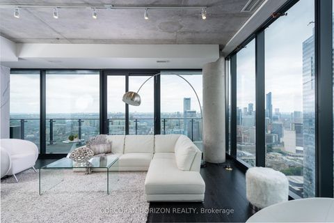 Photo 10 at 4601 - 224 King Street W, Waterfront Communities C1, Toronto