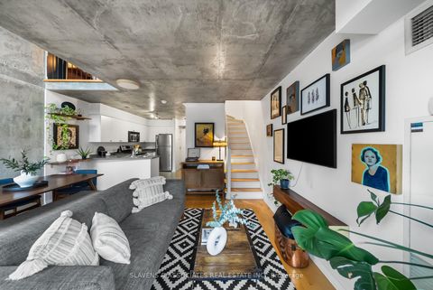 Photo 13 at 805 - 1029 King Street W, Niagara, Toronto